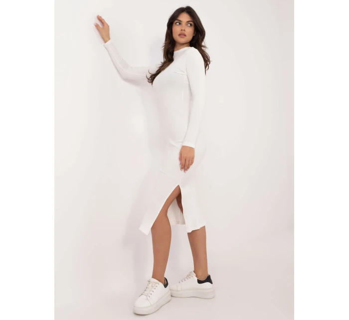 Šaty RV SK model 20619202 ecru - FPrice Šaty RV SK model 20619202 ecru - FPrice