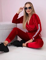 Velurová souprava s nápisem Queen red