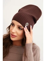 Dámská čepice s proužky a ozdobným knoflíkem s přídavkem vlny a modalu hnědá Dámská čepice s proužky a ozdobným knoflíkem s přídavkem vlny a modalu hnědá