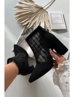 kotníkové boty na podpatku D A  černé model 21713820 - D&A
