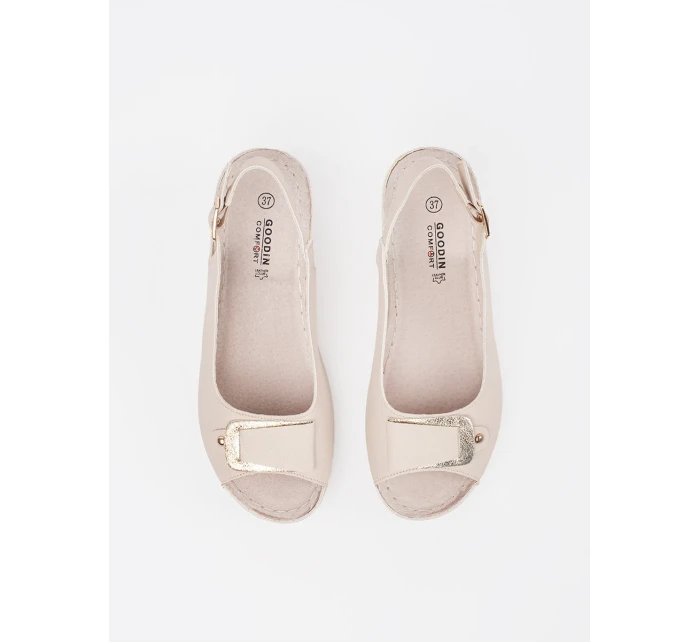 Stylové  sandály Jasnobeżowy dámské na klínku