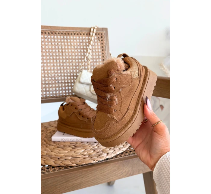 Dětské zateplené sneakers s kožíškem Mireen – velbloudí