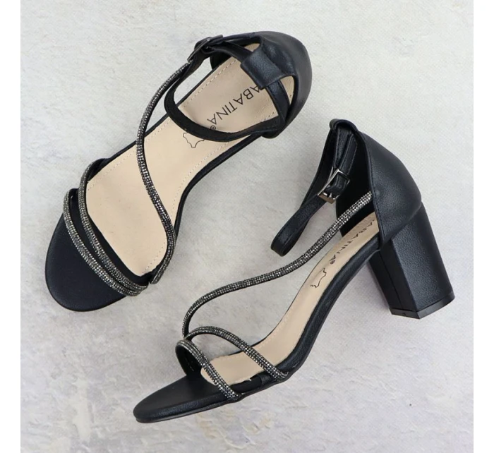 Dámské ažurové sandály béžové model 21904482 - Sabatina