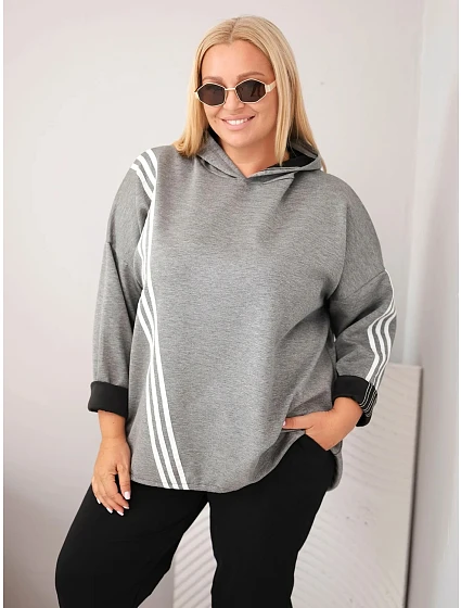 Dámská mikina Plus Size z viskózy s kapucí a ozdobnými pásky tmavě šedá Dámská mikina Plus Size z viskózy s kapucí a ozdobnými pásky tmavě šedá