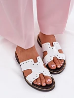 Zazoo 40326 Lakované Dámské Pantofle S Dekorativními Výřezy Bílé