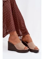 Dámské pantofle na platformě model 21919258 - Boto