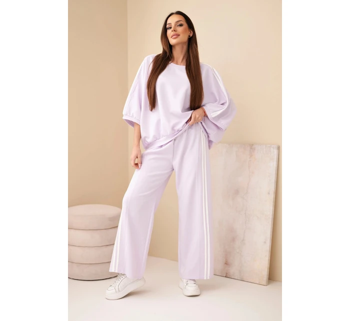 Dámský souprava viskózová máslo s širokou nohavicí a volnou blůzou světle fialový