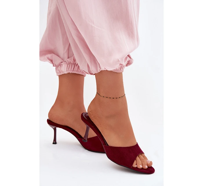 Sandály z imitace semiše na podpatku bordové model 22103082 - Boto Sandály z imitace semiše na podpatku bordové model 22103082 - Boto