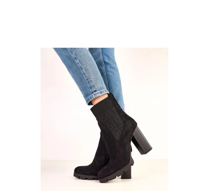 Boty na podpatku model 220579 Solea Boty na podpatku model 220579 Solea