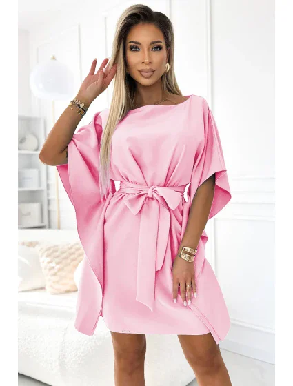 SOFIA dámské šaty v pastelově růžové barvě se zavazováním v pase model 20273100 - numoco SOFIA dámské šaty v pastelově růžové barvě se zavazováním v pase model 20273100 - numoco