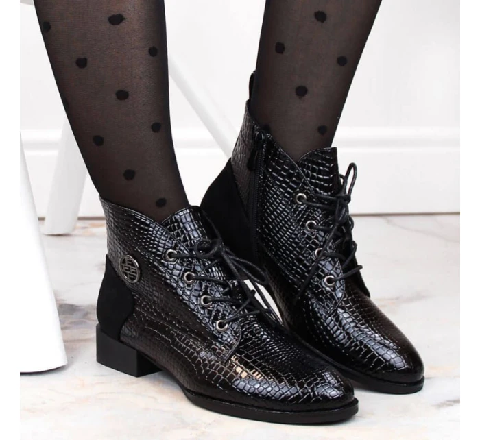 Filippo W PAW478A černé lakované zateplené boty s krokodýlem Filippo W PAW478A černé lakované zateplené boty s krokodýlem