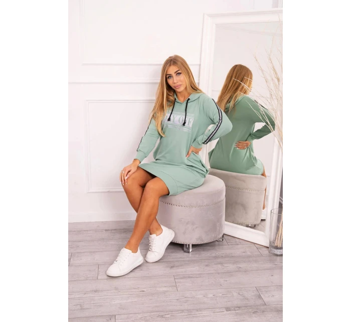 Šaty s model 21752976 potiskem tmavě mátové - K-Fashion