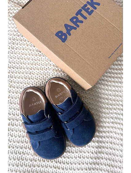 Kožené Dětské Polobotky Barefoot S Tmavě Modré model 21958949 - Bartek S.A. Kožené Dětské Polobotky Barefoot S Tmavě Modré model 21958949 - Bartek S.A.