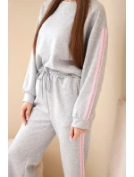Dámský viskózový komplet máslový s lampasy šedý Dámský viskózový komplet máslový s lampasy šedý