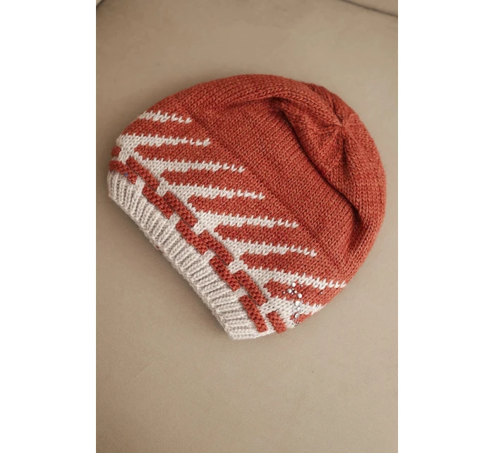 Dámská zimní čepice vlněná s krystaly a vzorem model 21859363 mocca - K-Fashion