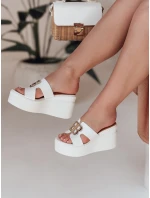 Dámské žabky na platformě white Dstreet model 21984641 - FashionStreet