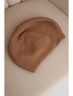 Dámská klasická hladká pletená čepice K420 camelová Dámská klasická hladká pletená čepice K420 camelová