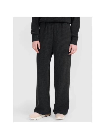 Dámské kalhoty oversize se širokými nohavicemi 4F 4FRSS25TTROF1396-20S dámské Dámské kalhoty oversize se širokými nohavicemi 4F 4FRSS25TTROF1396-20S dámské