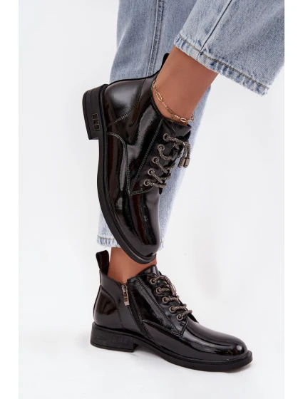 Lakované kožené dámské botky D&A – černé Lakované kožené dámské botky D&A – černé