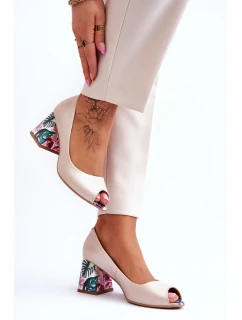 Kožené lodičky s ozdobným podpatkem Boty  béžová model 21615886 - Boto