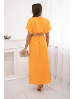 Dlouhé šaty s ozdobným páskem pomeranč