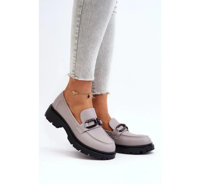 Dámské kožené mokasíny model 19752216 GR Světle šedá s černou - VINCEZA