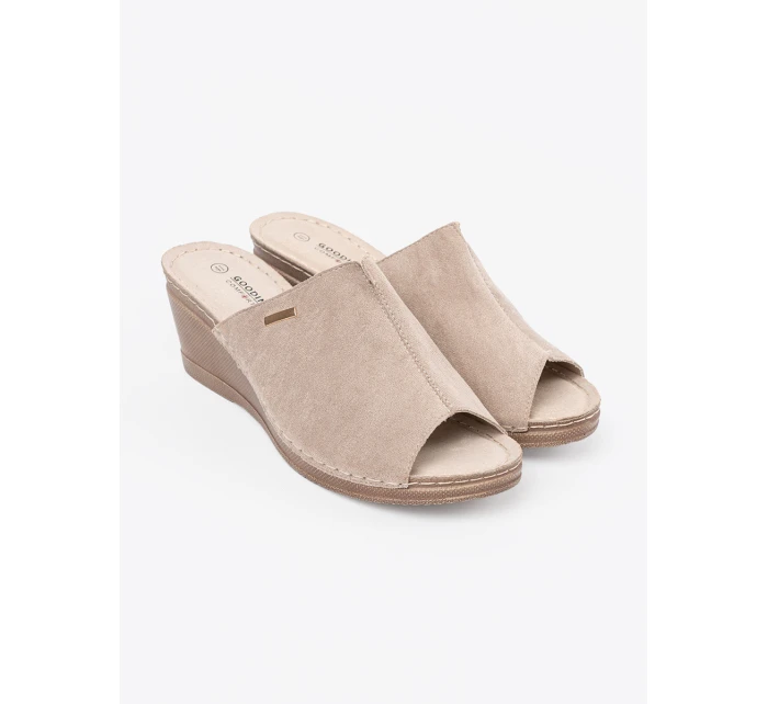 Výborné hnědé nazouváky dámské platforma Výborné hnědé nazouváky dámské platforma