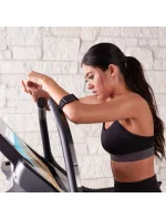 Snímač srdečního tepu Ifit IFAHR120 na paži Snímač srdečního tepu Ifit IFAHR120 na paži