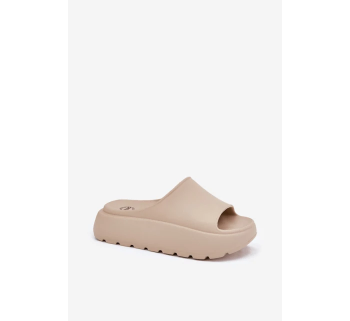 Pěnové Dámské Pantofle Na Platformě Béžové Xalvania Pěnové Dámské Pantofle Na Platformě Béžové Xalvania