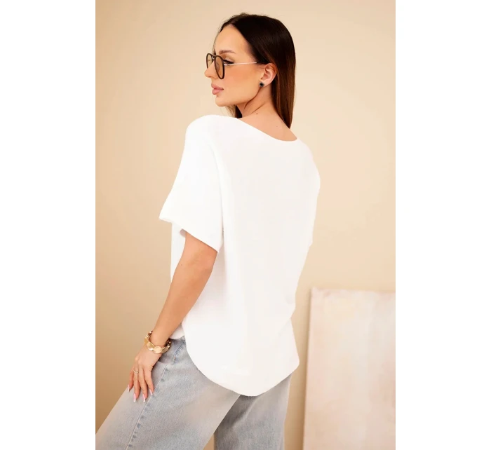 Dámský svetr s krátkým rukávem volného střihu bílý