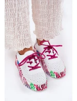 Dámské Kožené Sneakersy Na Vzorované Platformě model 21691905 Bílé - VINCEZA
