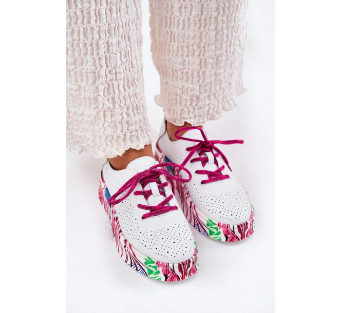 Dámské Kožené Sneakersy Na Vzorované Platformě model 21691905 Bílé - VINCEZA