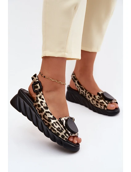 Kožené sandály na platformě s leopardím vzorem model 22147755 Zlaté - Artiker