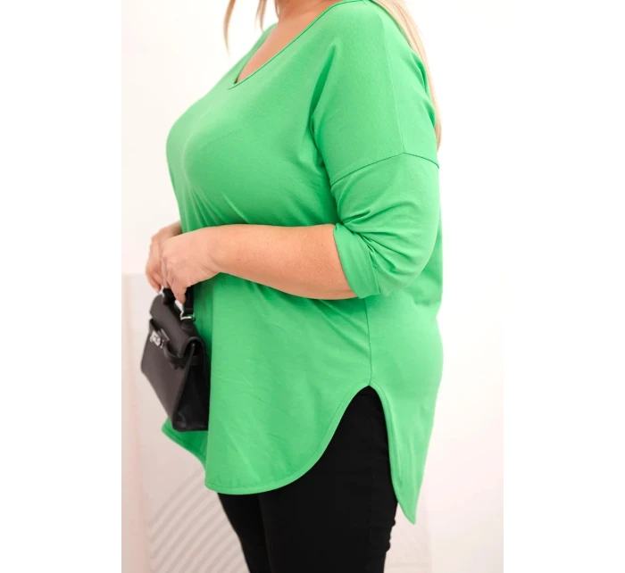 Dámská bavlněná blůza Plus Size s výstřihem do V a ohrnutým rukávem světle zelená Dámská bavlněná blůza Plus Size s výstřihem do V a ohrnutým rukávem světle zelená