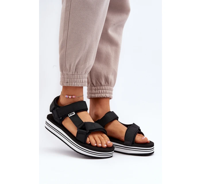 Dámské sandály na platformě Lee Cooper LCW-24-05-2753L Černé Dámské sandály na platformě Lee Cooper LCW-24-05-2753L Černé