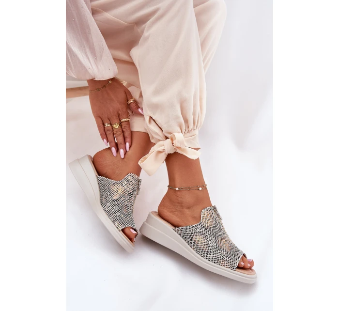 Dámské sandály na klínu se zipem zvířecí vzor béžové Irriva Dámské sandály na klínu se zipem zvířecí vzor béžové Irriva