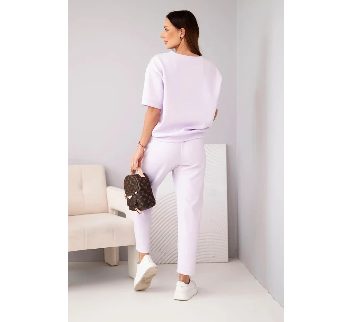 Dámský komplet viskózový máslový s krátkým rukávem a kalhotami s ohrnutím nohavice světle fialový