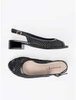 Moderní černé dámské  sandály Obcas