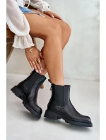 Kožené Botky Chelsea S Dekorativním Řetězem Zateplené D&A JC42-86 Černé Kožené Botky Chelsea S Dekorativním Řetězem Zateplené D&A JC42-86 Černé