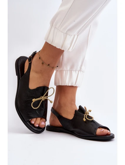 Kožené ploché sandály model 21646269 černé - Zazoo Kožené ploché sandály model 21646269 černé - Zazoo