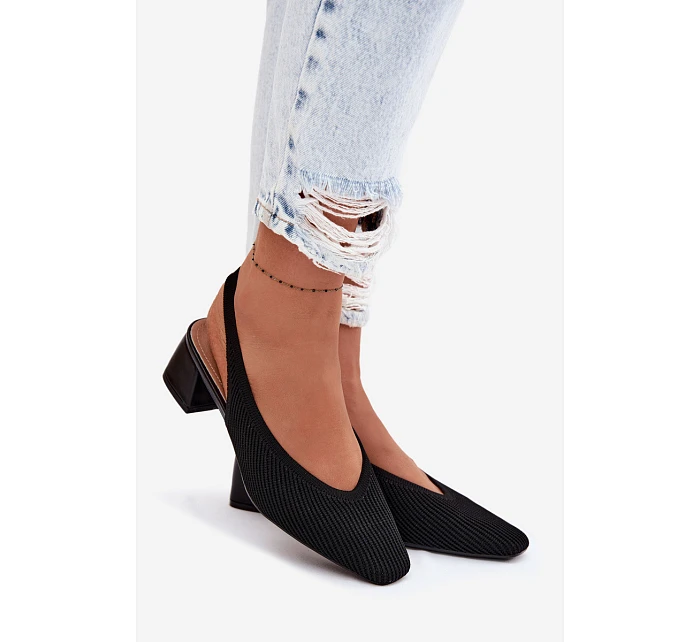 Materiálové dámské sandály na podpatku Černé model 22102921 - Boto