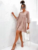 Béžové puntíkované šaty s volánky (706)