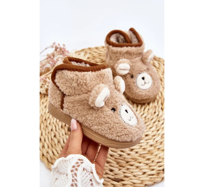 Dětské pantofle s medvídkem hnědé model 21641168 - Boto