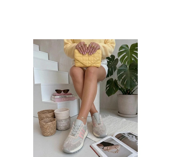 Sportovní boty na platformě model 226035 Solea