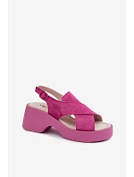 Kožené dámské sandály na platformě model 22101332 Fuchsiová - S.Barski Kožené dámské sandály na platformě model 22101332 Fuchsiová - S.Barski