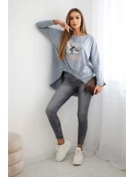 Dámská halenka s model 21138048 a nápisem Canyon šedý - K-Fashion Dámská halenka s model 21138048 a nápisem Canyon šedý - K-Fashion