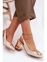 Kožené dámské sandály na podpatku s přezkou D&A model 22100324 Béžové - S.Barski Kožené dámské sandály na podpatku s přezkou D&A model 22100324 Béžové - S.Barski