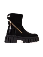 Módní kotníčkové boty černé dámské na plochém podpatku Módní kotníčkové boty černé dámské na plochém podpatku