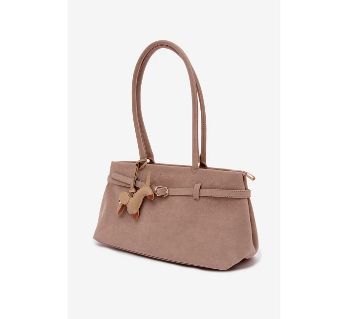 Kožená kabelka z imitace semiše s přívěskem béžová model 22111698 - Flora&Co