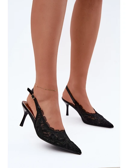 Černé krajkové sandály na podpatku model 22390949 - Boto Černé krajkové sandály na podpatku model 22390949 - Boto